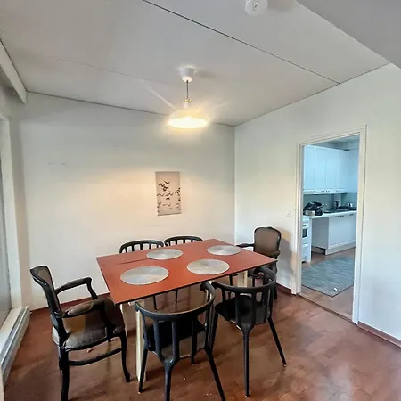 And Cozy Big House For 8 People With Sauna Vantaa